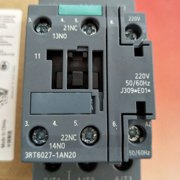 Siemens 3RT6027-1AN20 220V 32A 1NO/1NC Motor Control Contactor - Image 3