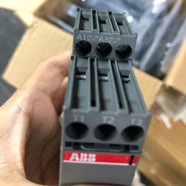 ABB Temp Relay C510.02-K 1SAR700002R0006 110/230VAC Control Relay Module - Image 2