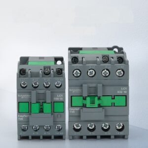 Schneider LC1R0910 LC1R3201 3P 4V DC 230V AC Contactor