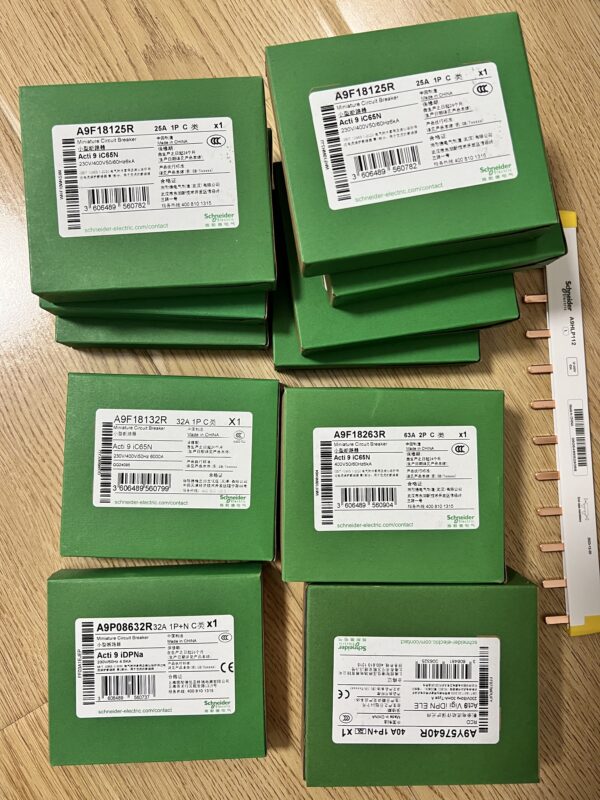 Schneider iC65N A9F18263R C63A 2P Air Open Household Circuit Breaker - Image 4