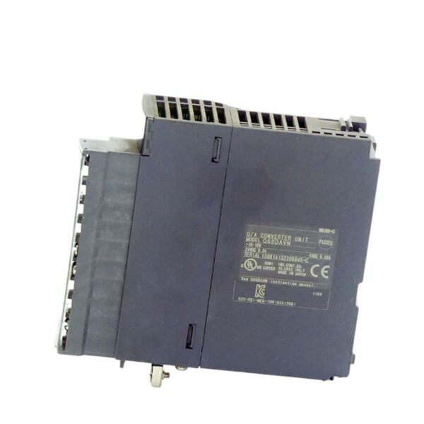 Mitsubishi PLC module Q68DAVN Programmable Controller Module - Image 2