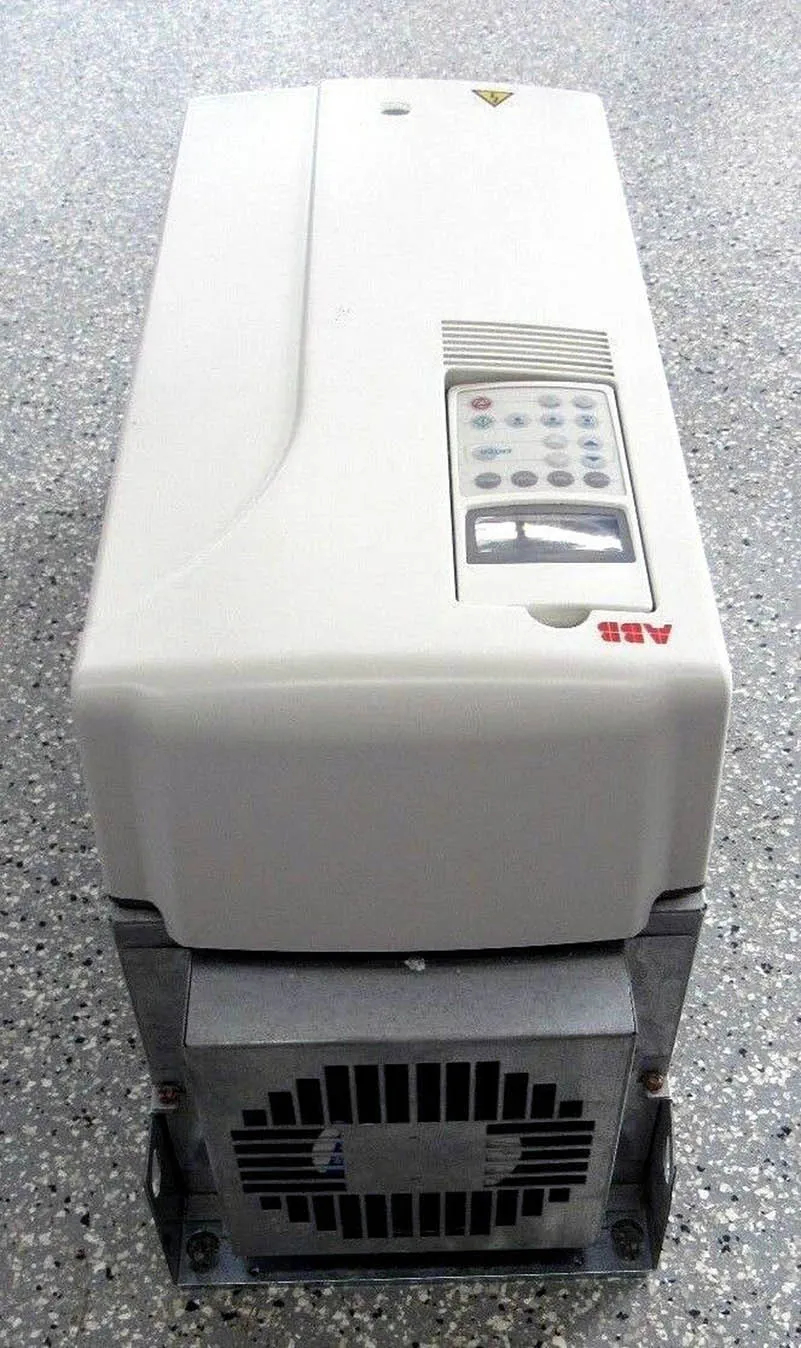 ABB ACS800-31-0020-5 3-phase 380-480V Industrial AC Drive Conveyor systems control - Image 3