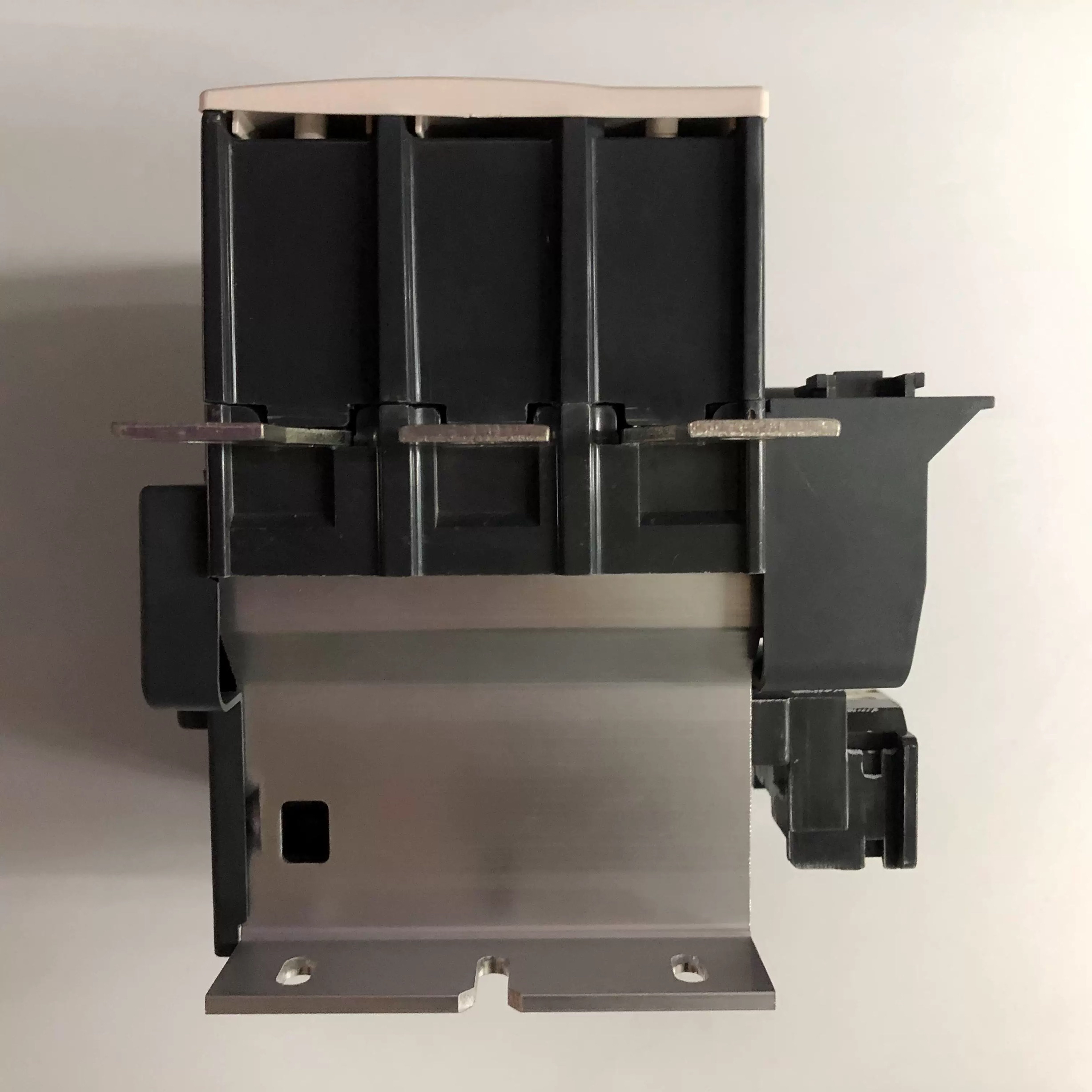 Schneider LC1D300M7 LC1D300M7C LC1D300Q7C AC220V380V 300A Electric TeSys Contactor - Image 7