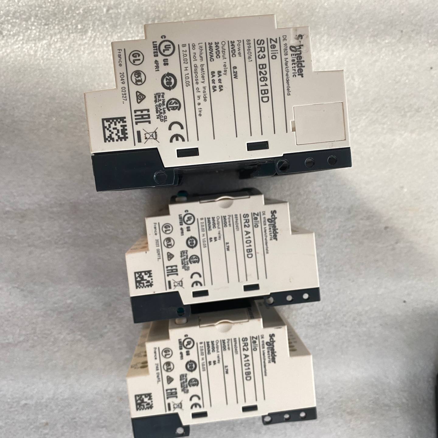 Schneider Auxiliary Relay SR2A101BD SR2USB01 SR2B121BD SR2B121FU SR2B122BD SR2B201FU SR2B201BD SR2A101FU SR3B261BD SR3XT141BD sr3b261fu SR3XT141FU - Image 5