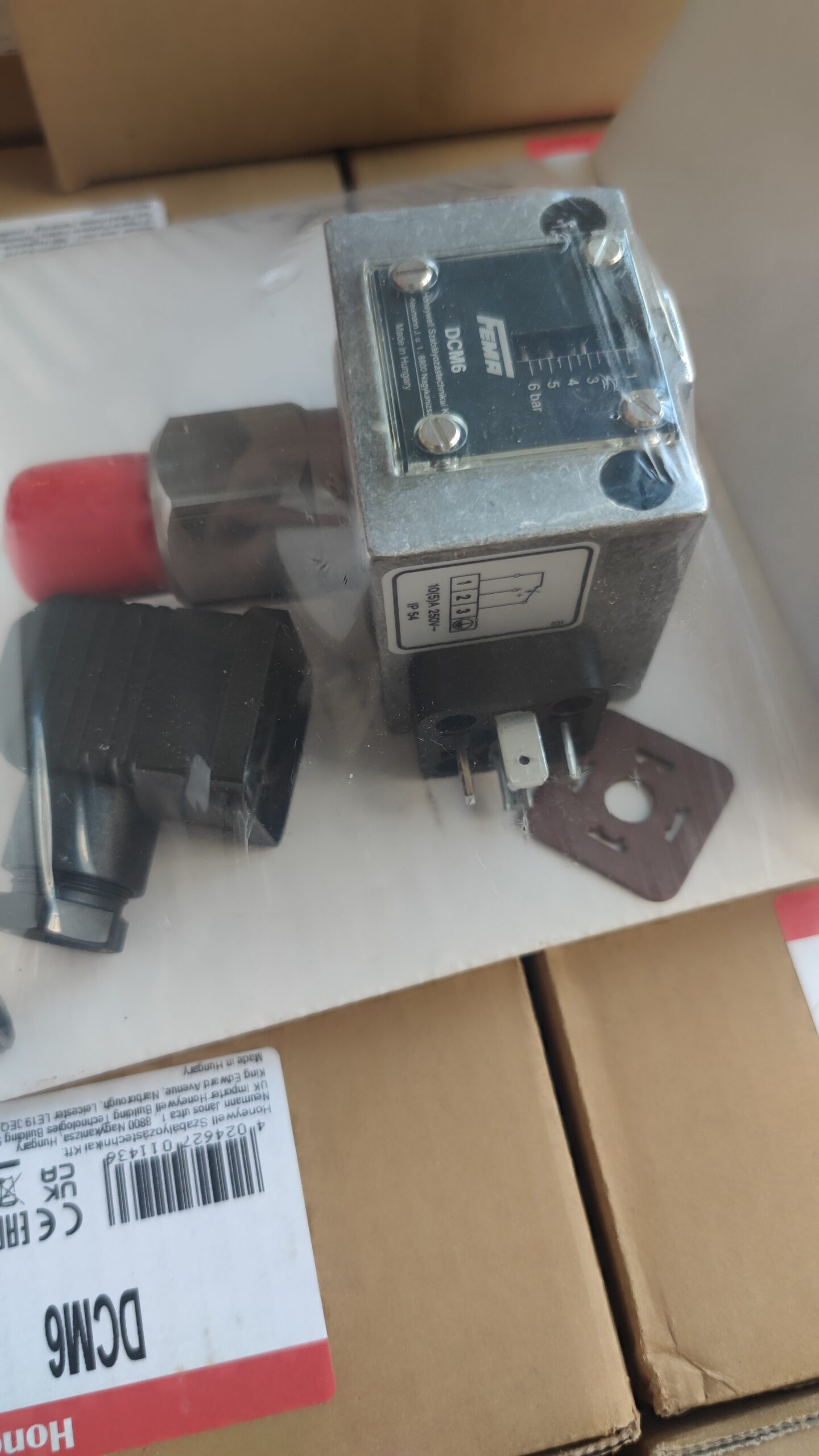 Honeywell Original New FEMA DCM6 high-precision mechanical pressure switch - Image 5